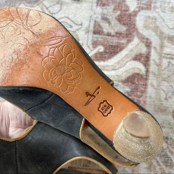 J Shoes Leather Gray Open Toe Lace Women’s Heels Size 9. N - Picture 7 of 8